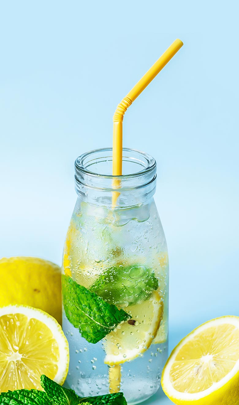 diet2-single-portfolio-water-with-straw